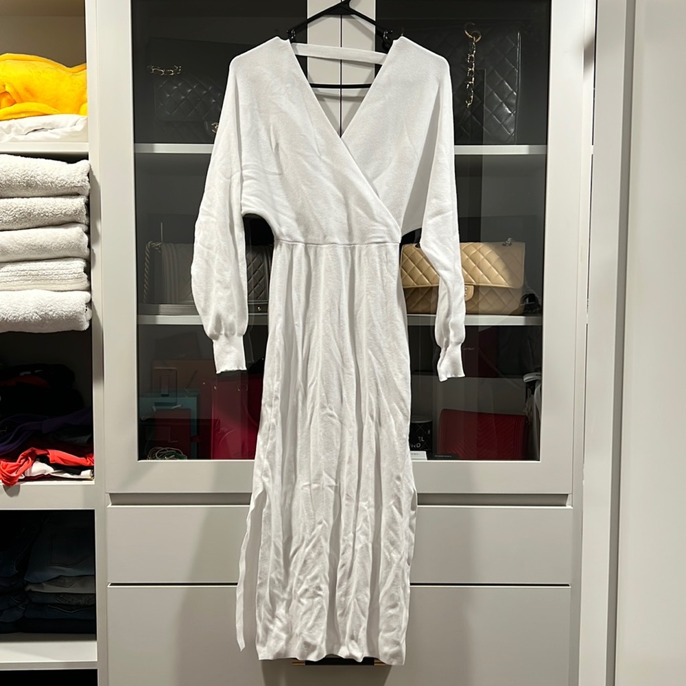 White long sleeve midi sweater dress